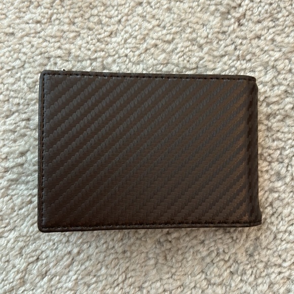 Runbox brown wallet. Box included. NWT! - Picture 5 of 5